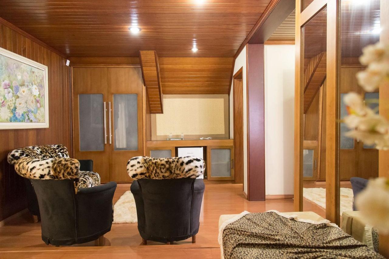 Pousada D'Lines Campos do Jordao Exterior photo